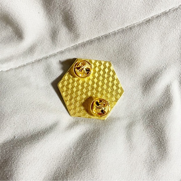 Pin Ravenclaw Common Room Hogwarts House Harry Potter Witch Wizard Raven - Picture 5 of 5